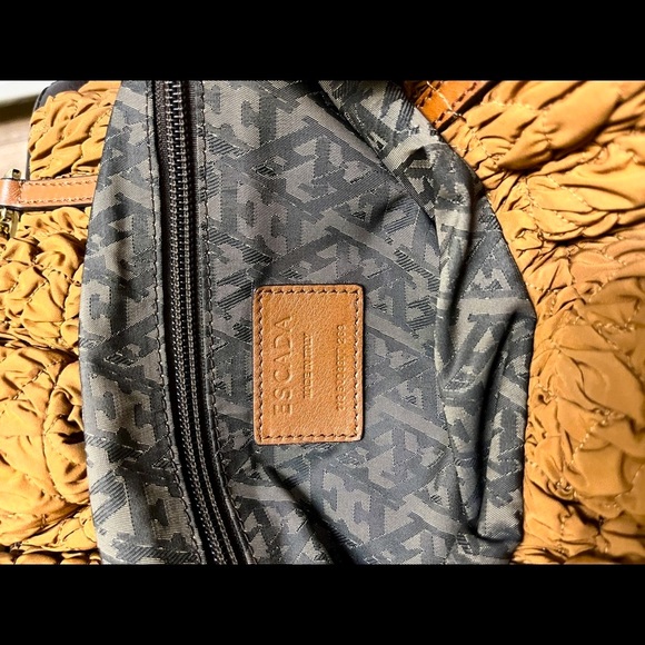 EUC ESCADA Leather boho bag in rich brown w/gold handles. Stunning and unique🤩 - Picture 5 of 5